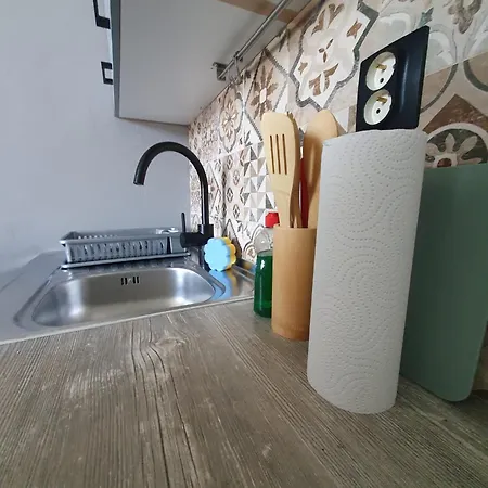 Metropolitan Next To Presidential Palace * ブラチスラヴァ