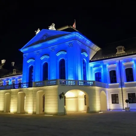 公寓 Metropolitan Next To Presidential Palace *